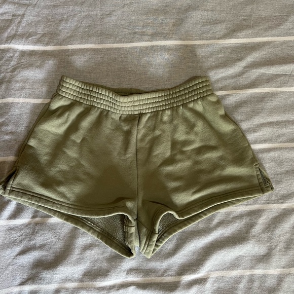 Aritzia Pants - COPY - TNA cozy shorts size M but fit very small
